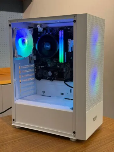 PC Gamer - RYZEN 5 5600GT, A520, 16GB(2X8GB), 512GB, 500W