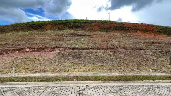 Terreno à venda em condomínio fechado com lazer para venda