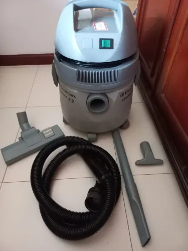 Aspirador Electrolux Hidrovac A10 127v