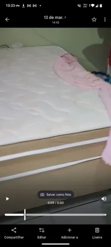 Cama semi nova quase não usei