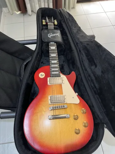 Guitarra Gibson Les Paul Tribute Cherry (inclui Capa Gibson)