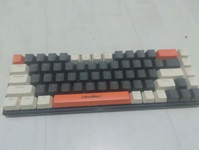 Teclado Mecânico 60%