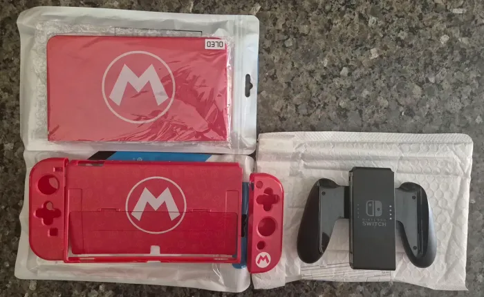 Nintendo Switch OLED - Acessórios Tema do Mario