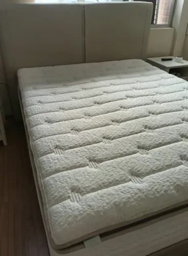 CAMA QUEEN COMPLETA