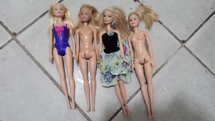 Bonecas Barbie lote Leia descrição
