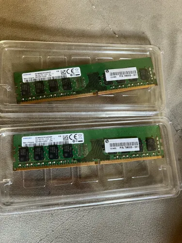 2 pentes de memória ram 4gb