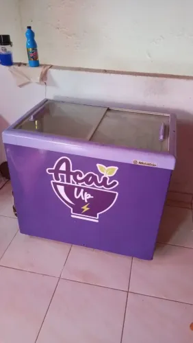 Freezer TAMPA DE VIDRO- 310 LITROS RETIRADA MESSEJANA 