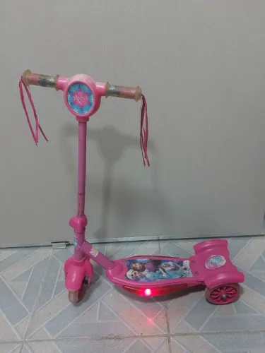 Patinete infantil Frozen 3 Rodas Musical 
