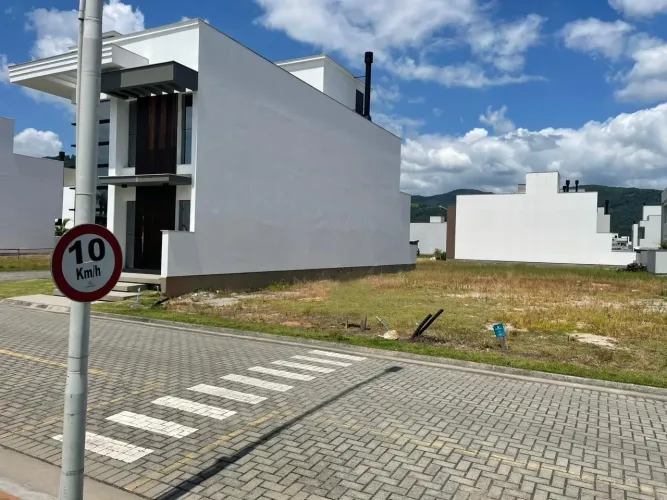 Lote no Brisas Condomínio Parque, Deltaville