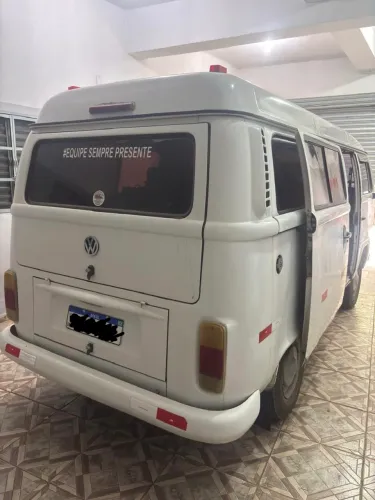 Volkswagen Kombi Standard 1.4 MI Total Flex 8V 2010