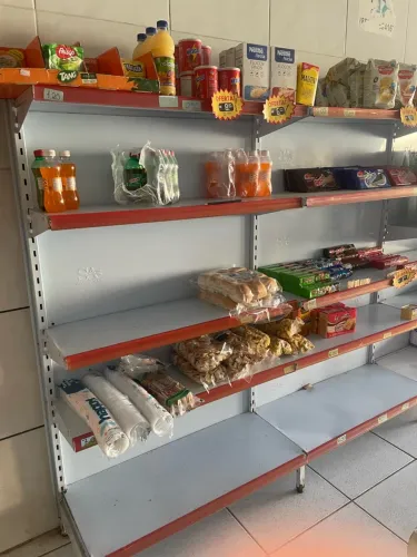 Vendo gôndolas para mercadinho