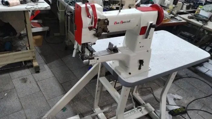 MÁQUINA DE BRAÇO TRANSPORTE TRIPLO
