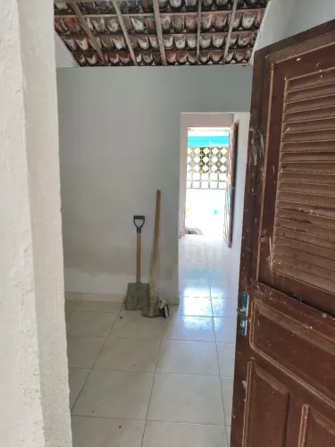 Vendo casa de porte pequena 