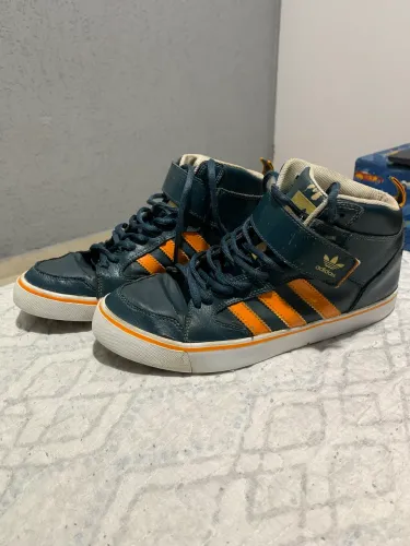 Tenis adidas original