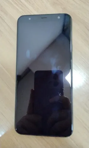 Celular Samsung Galaxy J4 Core (usado)