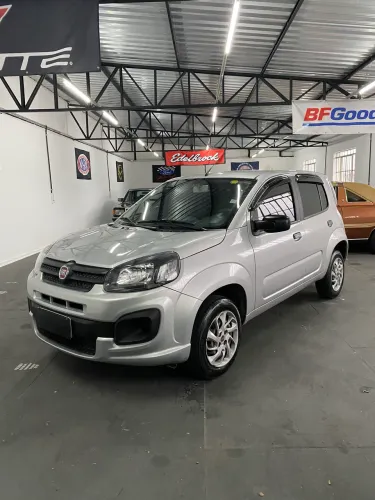 Fiat Uno Attractive 1.0 EVO Fire Flex 8V 5P 2021