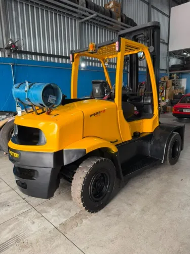 Empilhadeira Hyster 155 fortis 2013