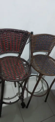 Par De Cadeiras Altas Para Bancada - Confortáveis E Modernas.
