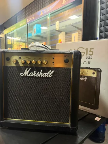 Amplificador Marshal MG15 ( usado 2x ) completo