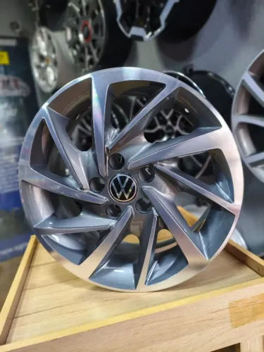 Rodas Polo Highline aro 15 5x100 - R$ 2.490,00