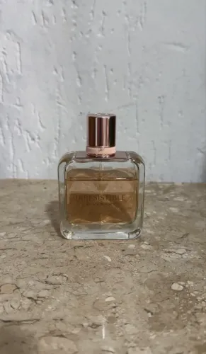 Perfume Givenchy Irresistible EDP