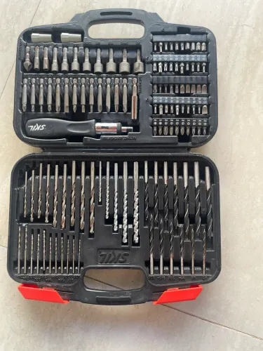 Maleta SKIL 101. Peças