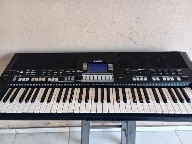 Teclado Profissional Psr S 550 Yamaha do Original Completo