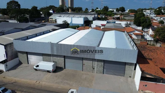 Galpão Comercial para Aluguel no Macaúba