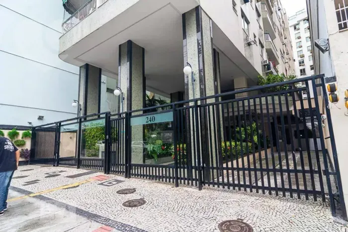 3 Quartos e 2 vagas com Lazer Completo a Passos do Plaza Shopping