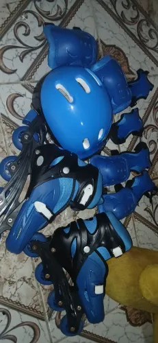 Patins ajustável, Cor azul.