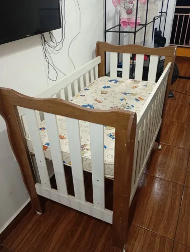 Berço de bebê 