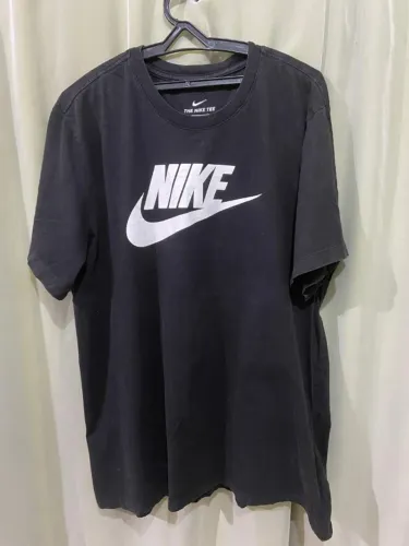 Camiseta Nike Sportswear Icon Futura Tam'GG