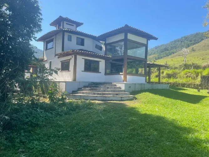 Fazenda/Sítio/Chácara para venda com 1960 metros quadrados com 3 quartos