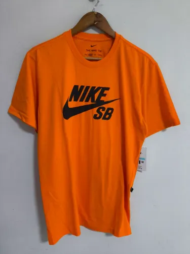 Nike SB tamanho M (Algodão Premium)