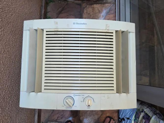 Ar condicionado 220v 7500btus Classificação A gelando perfeitamente