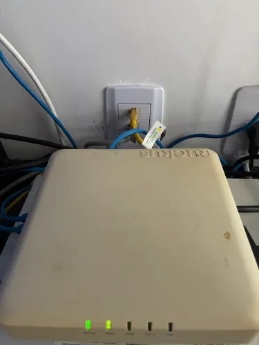 Access Points Ruckus - Kit 3 unidades