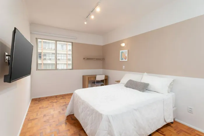 Apartamento para venda em Pinheiros com 4 quartos, sendo 1 suíte, 135m²