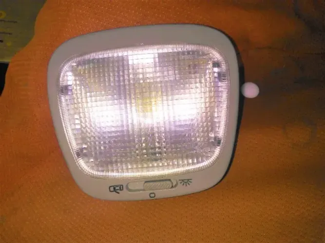 Lanterna Original VW Luz Teto Gol Saveiro Parati G2 G3 G4