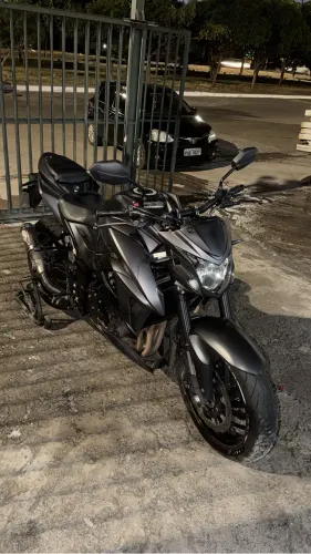 GSX S 750