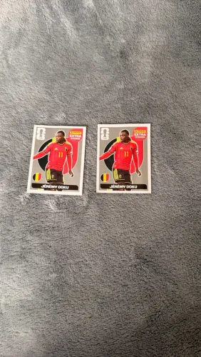 Extra figurinha prata Jérémy Doku