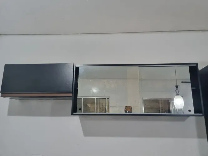 Armário de cozinha, usado por poucos meses em ótimo estado.
