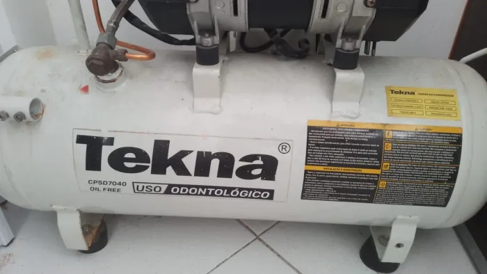 Compressor odontológico 