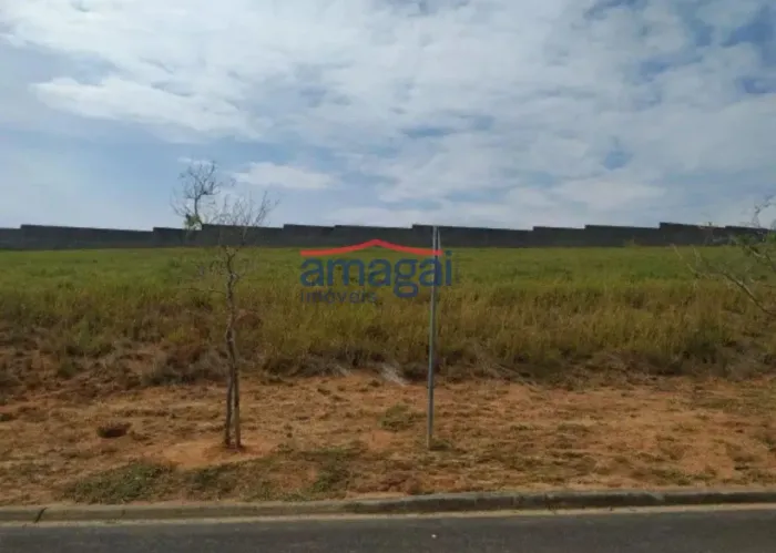 Condomínio em Jacareí, no bairro Da Cerejeira, à venda.