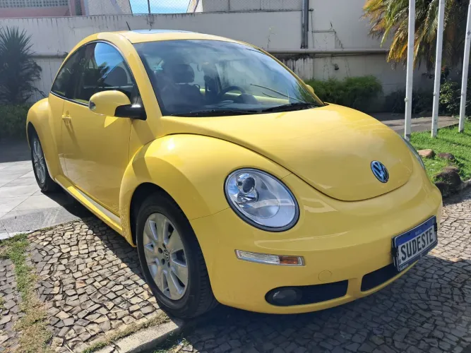 Volkswagen New Beetle 2.0 MI Mec./aut. 2009