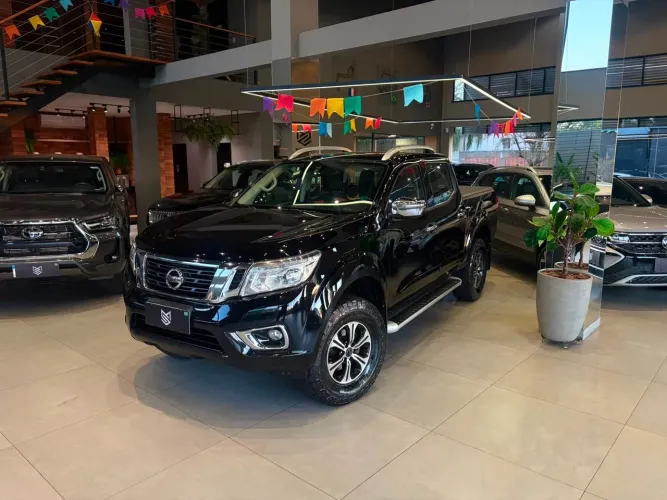 Nissan Frontier LE Attack CD 4X4 2.5 TB Die.aut 2018