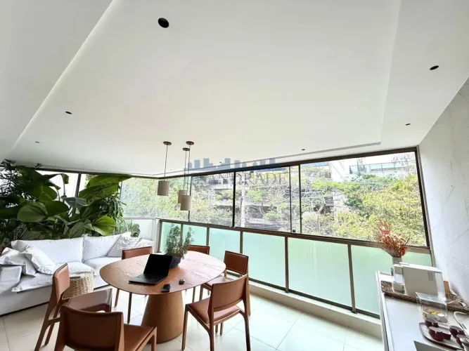 Apartamento para venda com 4 quartos, no Jardim Oceânico, com 174m²