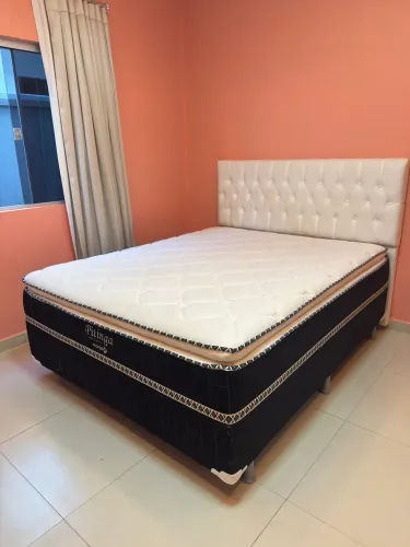Cama queen size