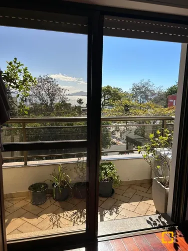 Apartamento à Venda - Vista Mar - Bairro Agronômica, Florianópolis