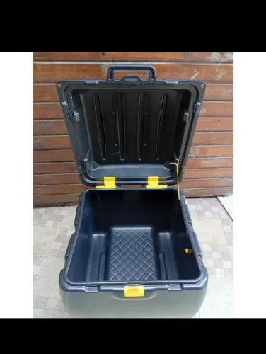 Baú com suporte
