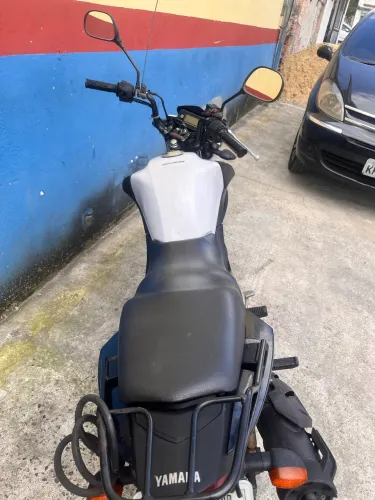 Vendo Moto Factor 150 2018.